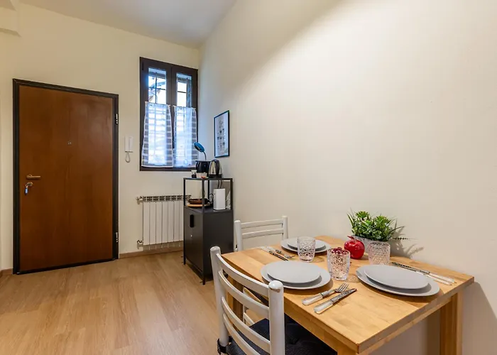 Appartement 10 Minuti Da San Siro E Rho Fiera Charme In Certosa