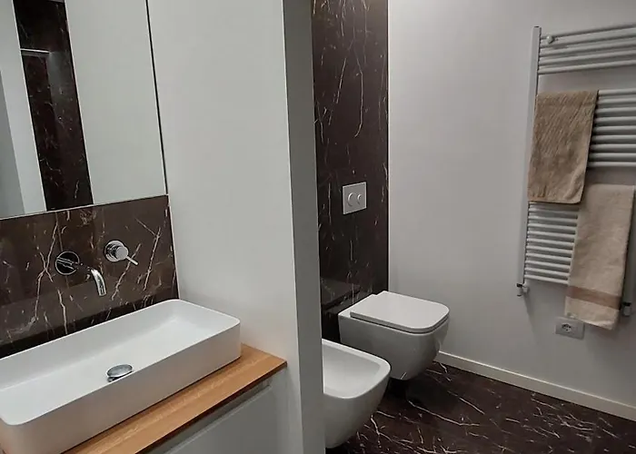 Moderno Tra Stazione E Loreto Apartamento *