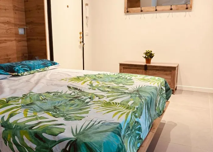 Lejlighed Rainbow Flat- Monolocale Luminoso *