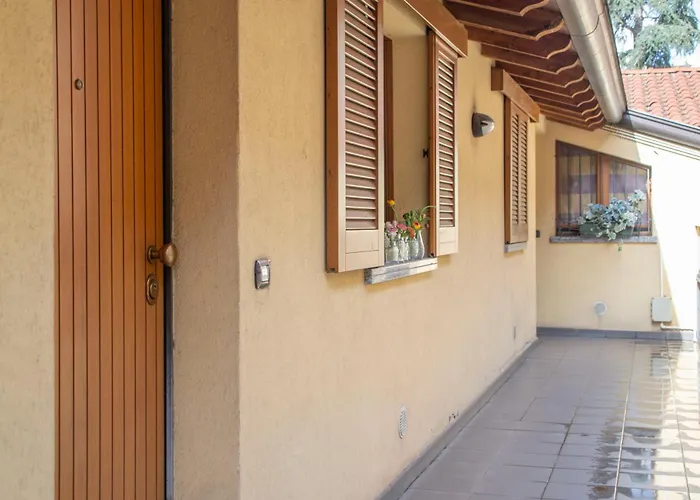 Small Island In דירה