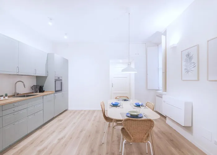 Appartamento Easylife - - Lecco 5 P2 - In Porta Venezia