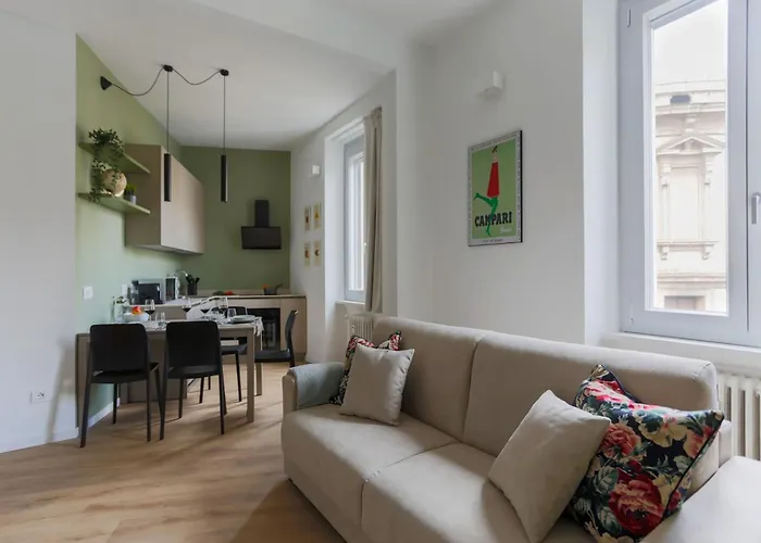 The Rent - Spacious And Renovated Two-bedroom Downtown Daire *