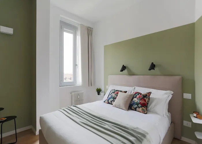 The Rent - Spacious And Renovated Two-bedroom Downtown Daire *