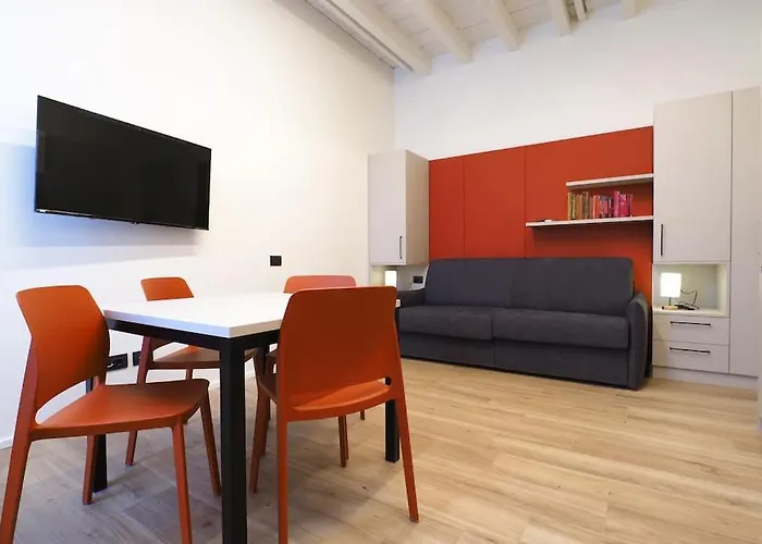 La Casa Di Ringhiera Porta Venezia *