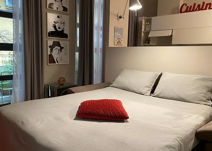Navigli Lombardini 8 * ミラノ