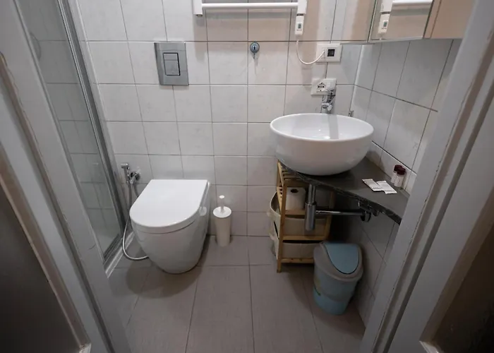Moderno A 2 Minuti Dalla Metro Apartamento Milán