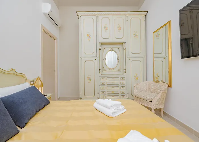 2 Bedroom - Buzzi Hospital, Sempione, Mico, 100mt Metrom5