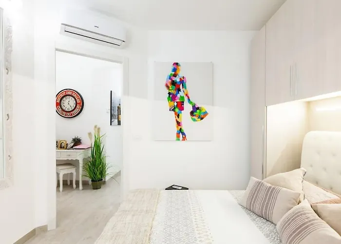 Appartement Elegant Triplex Townhouse With Luxe Terrace