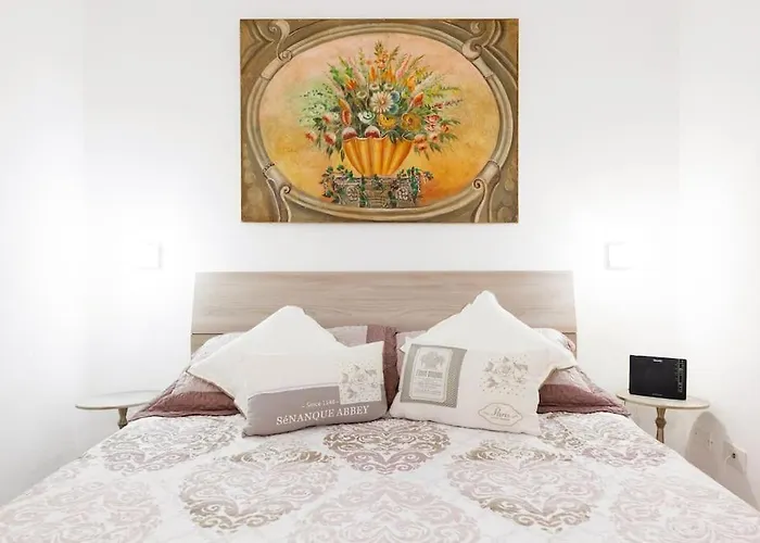 Elegant Triplex Townhouse With Luxe Terrace Appartement *