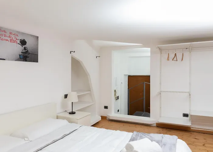 Artstay - Loft Porta Romana, M3 Apartment *
