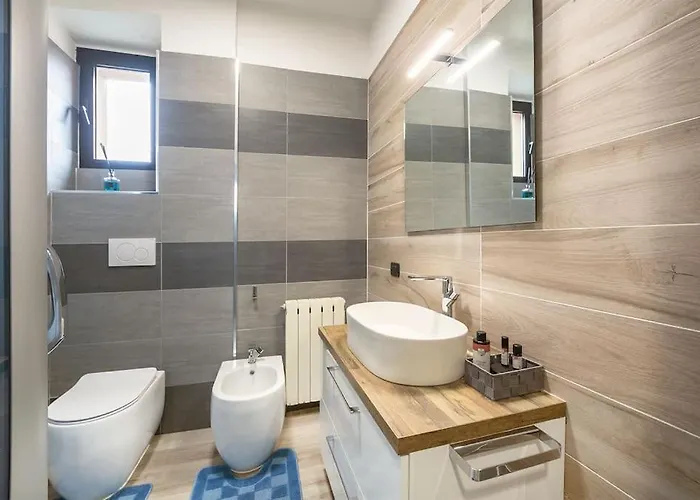 Апартаменты Ampio Quadrilocale Navigli/forum + Free Parking *