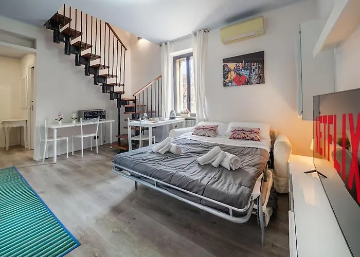 Ampio Quadrilocale Navigli/forum + Free Parking Апартаменты *