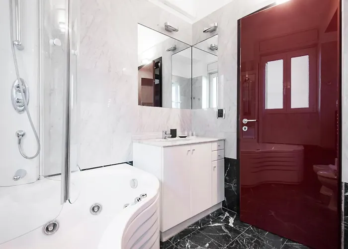 Easylife - Classe E Charme Nel Cuore Della