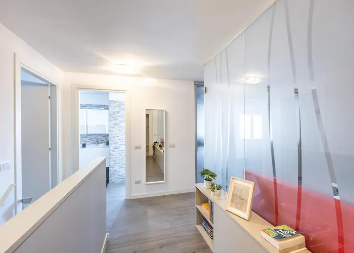 Bocconi's Nest - Close To Duomo With Terrace Apartment Mailand