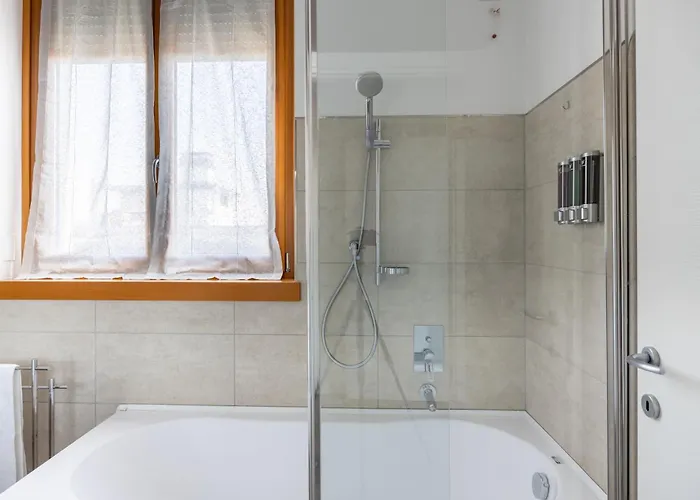 Bocconi's Nest - Close To Duomo With Terrace Mailand