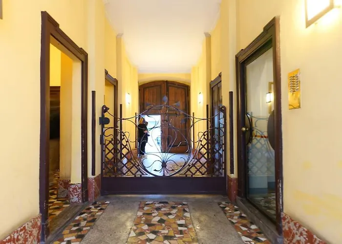 St Apartment *