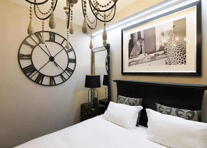 Apartment St