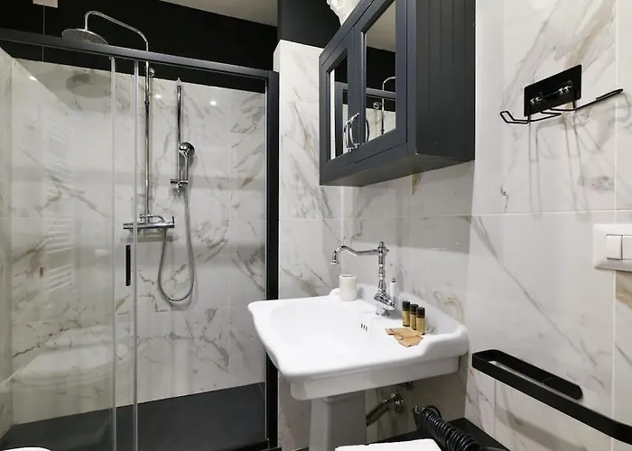 Apartment St Mailand