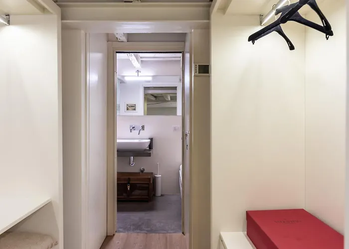 Luxury Duplex Flat With Sauna Few Steps From Duomo Apartmán