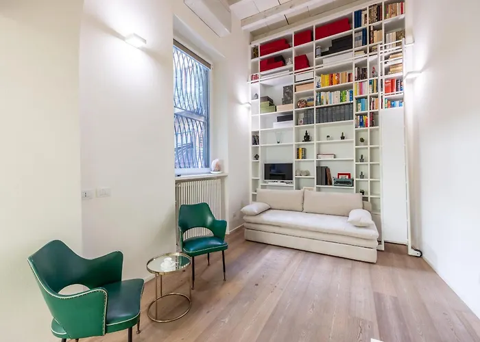 Luxury Duplex Flat With Sauna Few Steps From Duomo * Milán