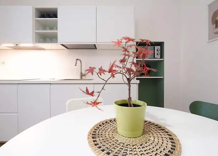 Appartamento Primopiano - Russo Milano