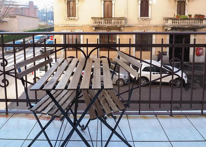 Appartamento Primopiano - Russo Milano