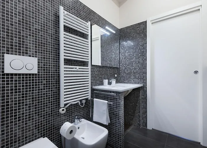 Apartment Navigli - Uni Bocconi Elegant Suite, Wi-fi, Tram Milan