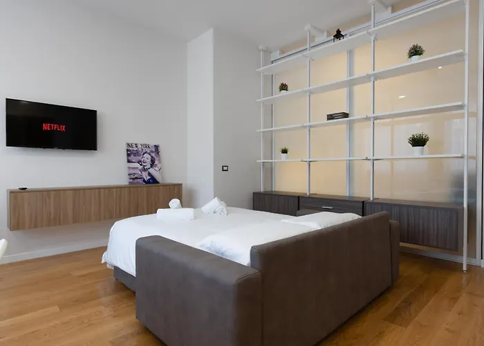 Apartment Navigli - Uni Bocconi Elegant Suite, Wi-fi, Tram Milan