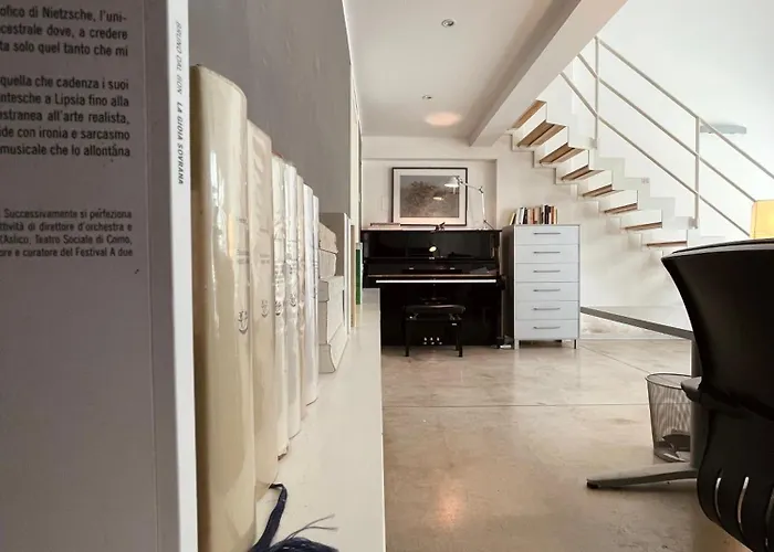 Ampio Loft Su Due Livelli Con Giardino 公寓 *