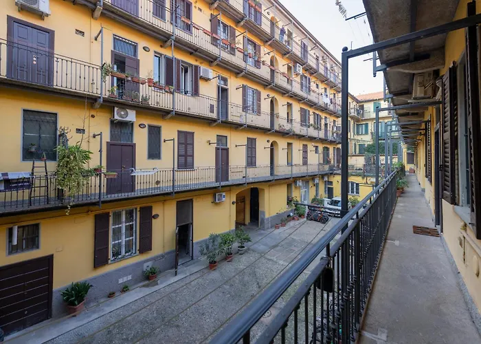 Alessandria, 4 - Fashion E Movida Милан