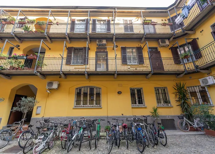 Alessandria, 4 - Fashion E Movida