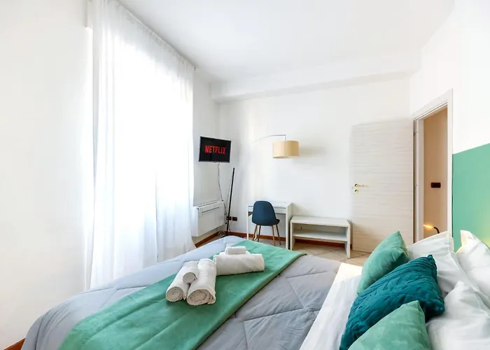 Apartament Citylife Apartment- Metro Access - 2 Bedrooms Mediolan