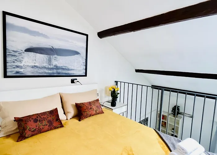 Boutique Loft In Fashion District - Cozy & *