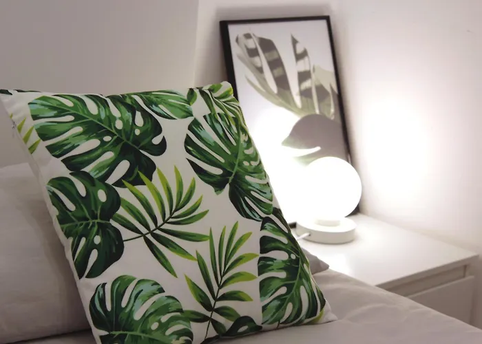 La Corte Dei Creativi Comodo E *