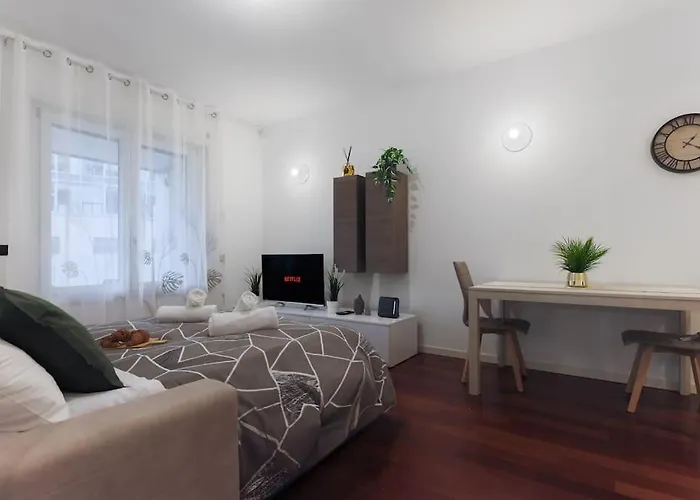 Comfort With Fast Wifi And Free Netflix Apartamento Milão