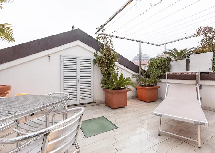 Monte Napoleone Split-level Terrace - Collection * Milán