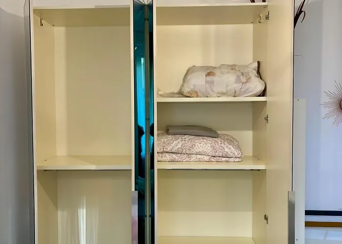 Apartmán Joy House -central Near Metro Arco Della Pace Brera-entire Perfect For Work & Play, Nightlife With Ac & Fast Wifi Welcome To The Cool Joy House! *