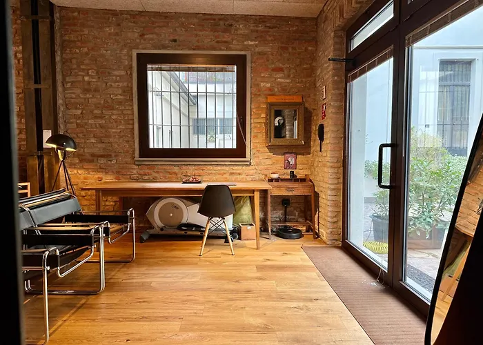 Luxury Wood Loft דירה *