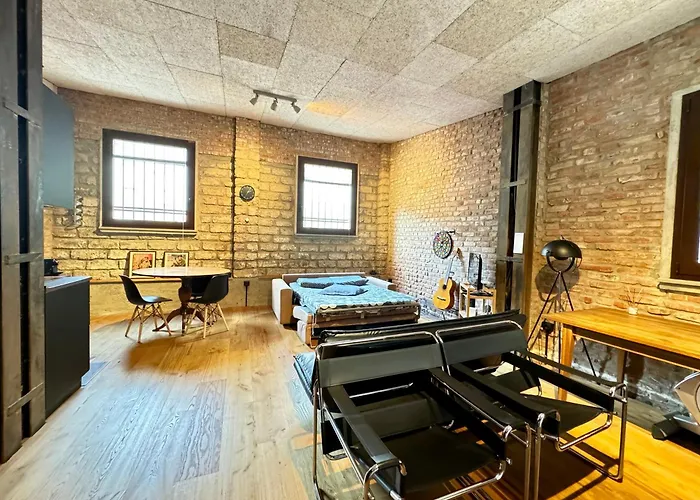 Luxury Wood Loft דירה *