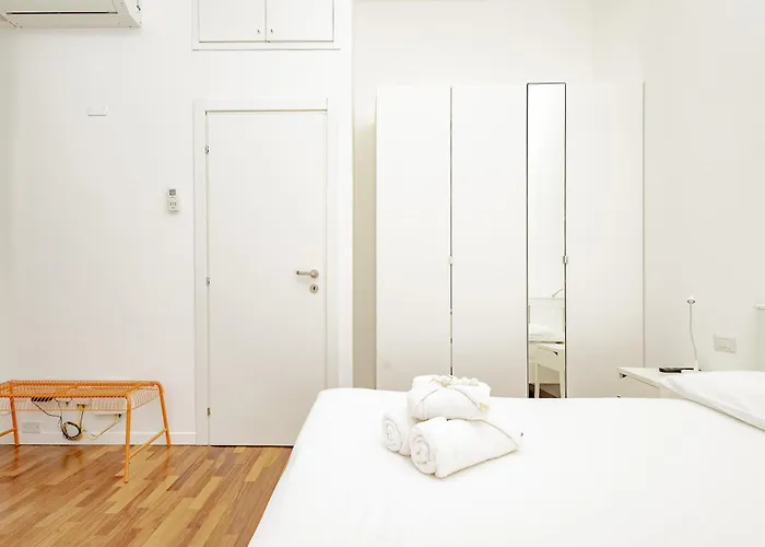 Daire Xenia - Cozy Luminous Flat Near Navigli
