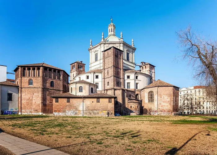 One Bedroom With Terrace Near Duomo Appartement Milaan