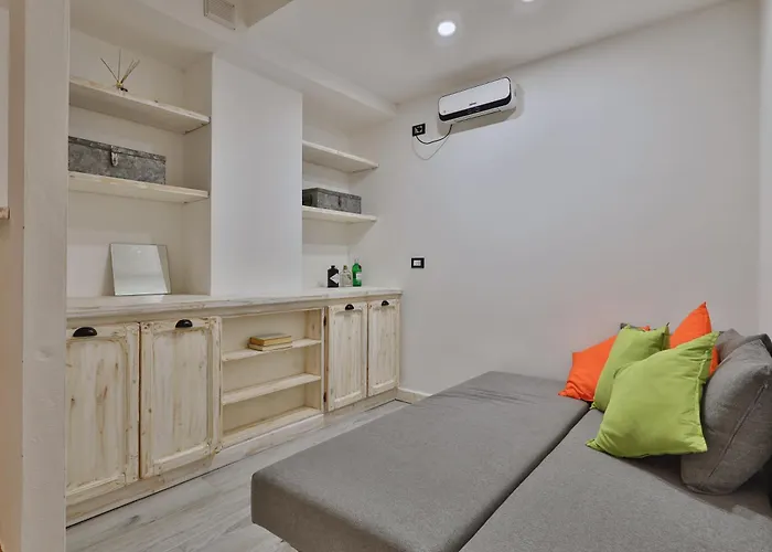 Apartman Quiet House In Navigli Sleeps 4