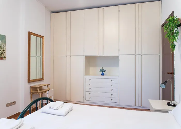Appartement Ampio Con Terrazzo, 3 E 2 Bagni A 2 Passi Dalla Metro *