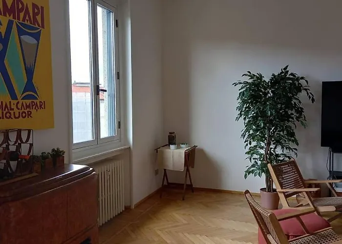 Luminoso A Citylife E Vicino A Mico