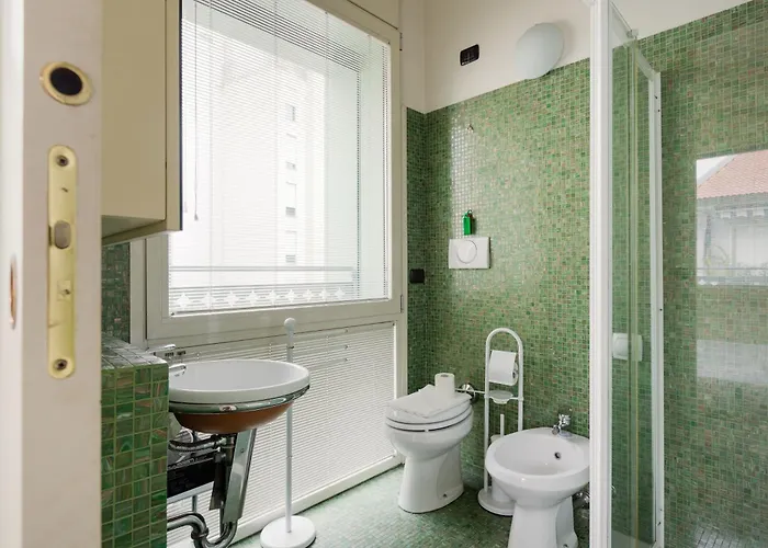 Bright & Comfy With Parking Apartamento Milán