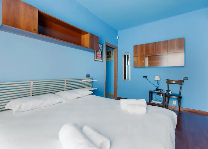 Roomy With Balcony!