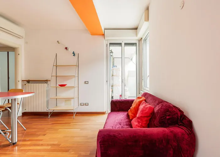 Zara Cozy With Balcony - 250m From M5 Istria * Μιλάνο