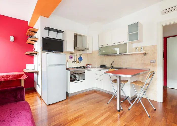 Διαμέρισμα Zara Cozy With Balcony - 250m From M5 Istria
