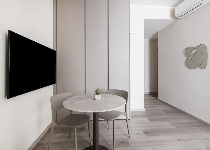 Easylife - - Pantano 2 Pluto - Duomo * Milano