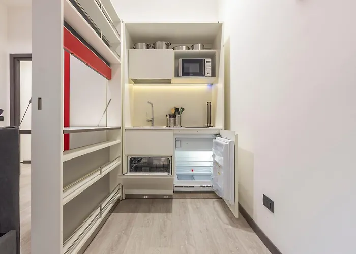 Temporaryflat San Babila Apartman